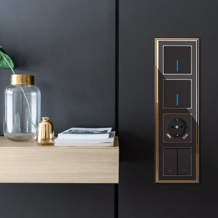 Рамка на 4 поста /WL17-Frame-04 (золото/черный)