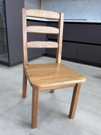 Стул из дуба 