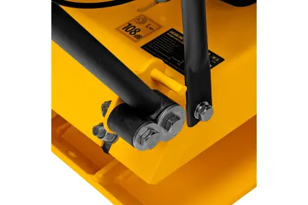 Виброплита бензиновая VC-12, 12кН, 45*35см, 196см3//Denzel