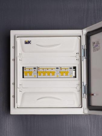 Выключатель автоматический дифференцированого тока 4п C 32А 4.5кА АД-14 KARAT IEK MAD10-4-032-C-030